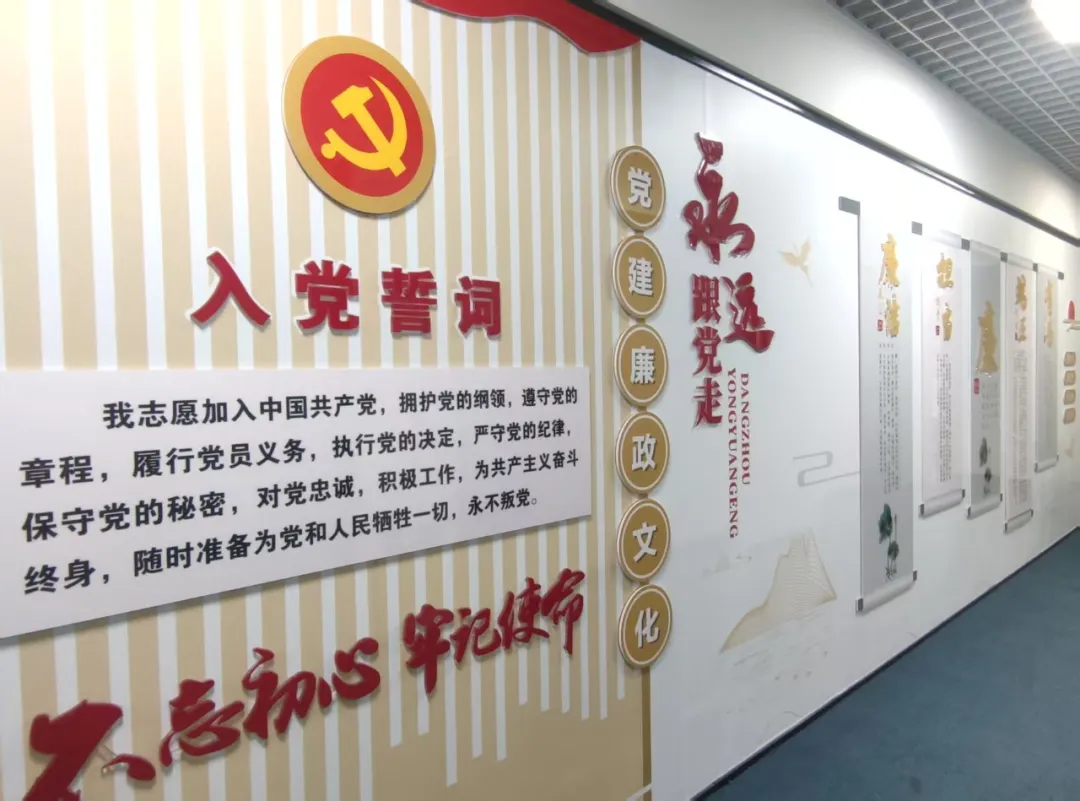 热烈欢迎湖北省教育厅高等学历继续教育专家组莅临武汉时代科技专修学院指导工作!(图19) 热烈欢迎湖北省教育厅高等学历继续教育专家组莅临武汉时代科技专修学院指导工作!(图10)